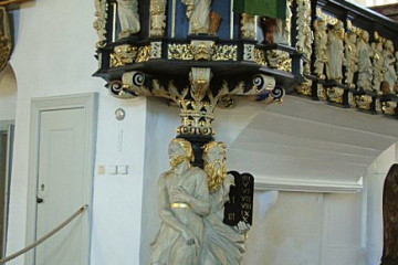 17_15.10. In der Kirche von Wesselburen